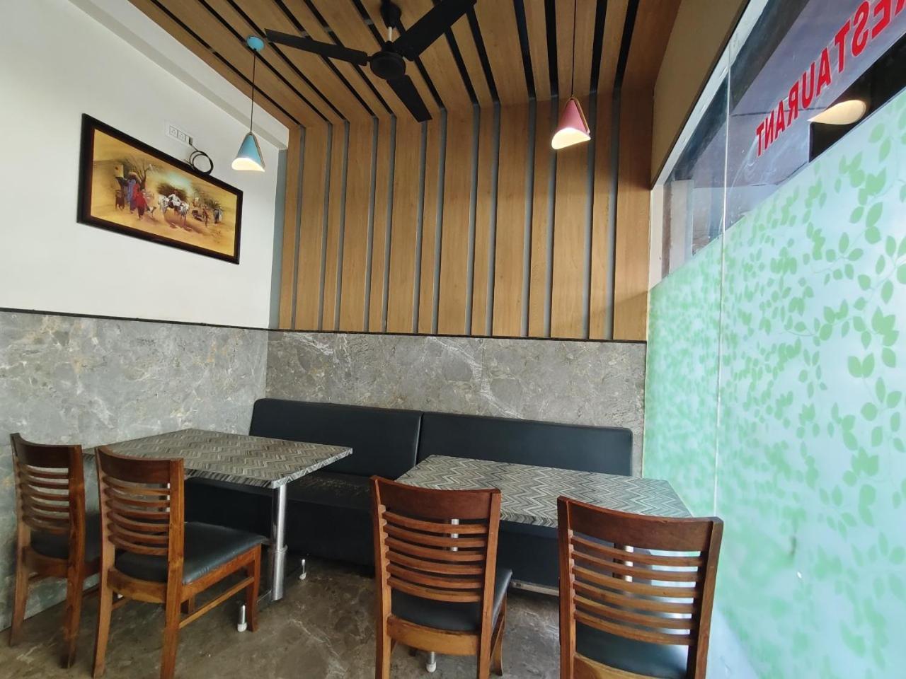 Hotel Pragati Inn Ahmednagar Zewnętrze zdjęcie