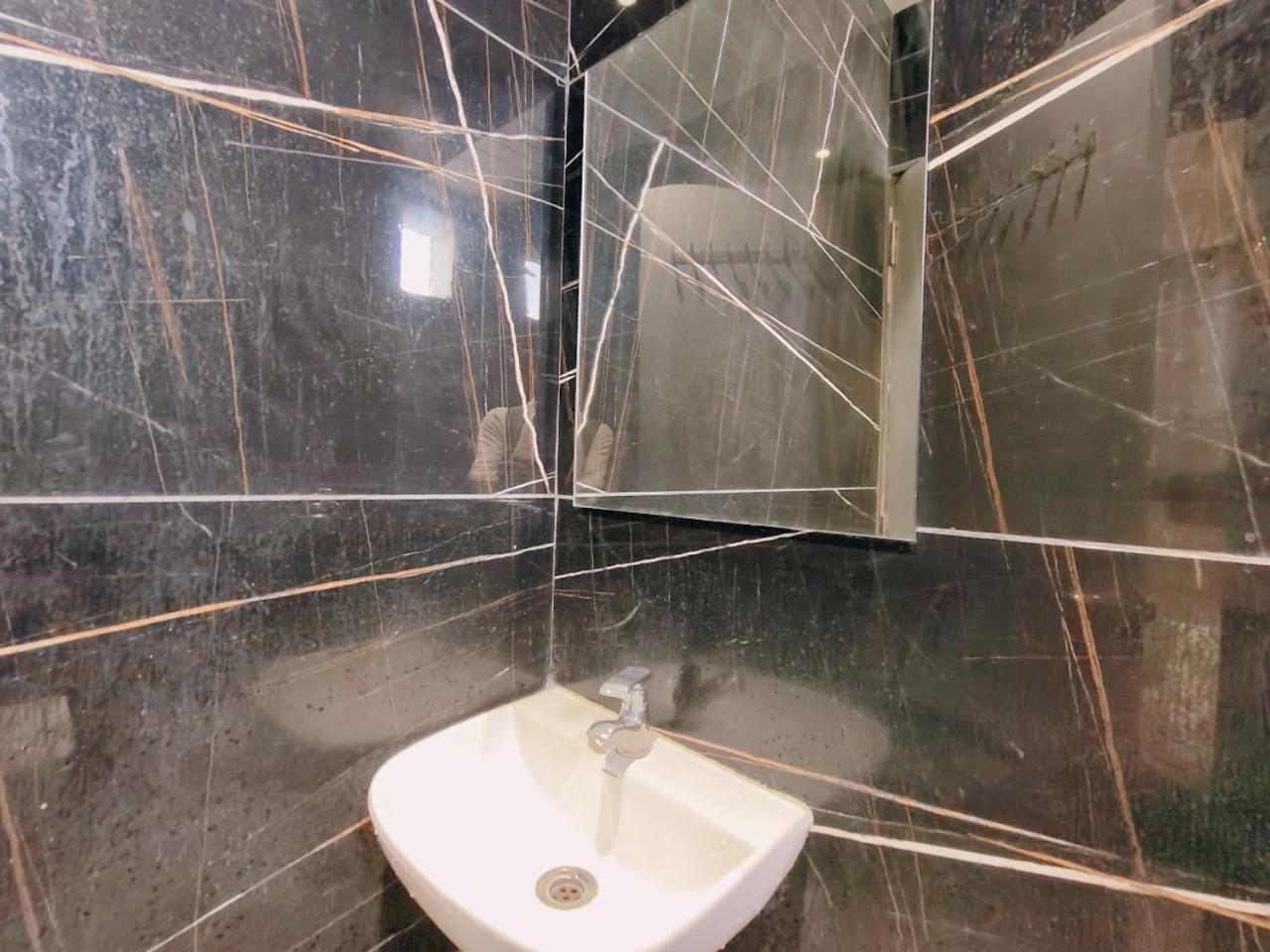Hotel Pragati Inn Ahmednagar Zewnętrze zdjęcie