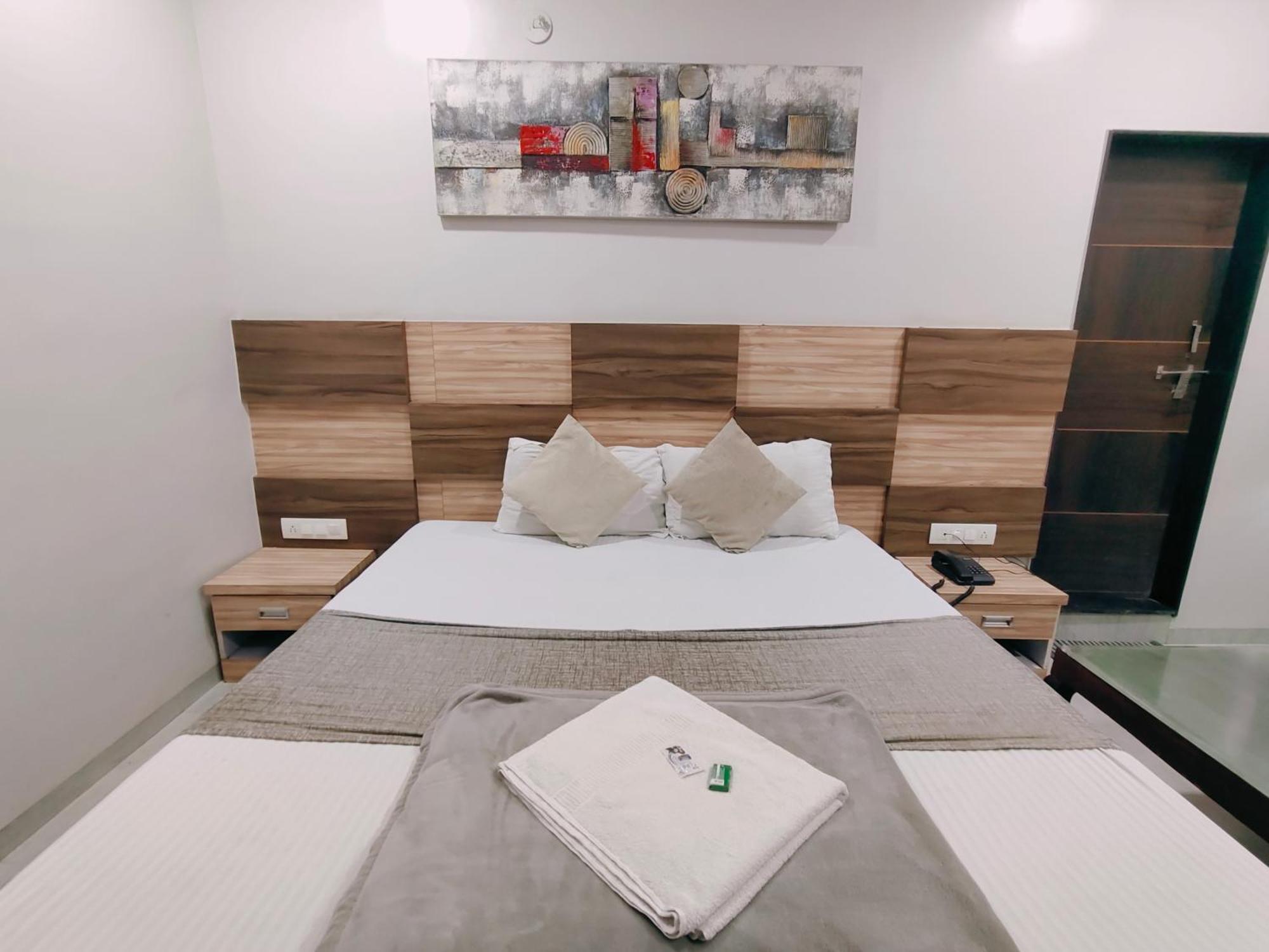 Hotel Pragati Inn Ahmednagar Zewnętrze zdjęcie
