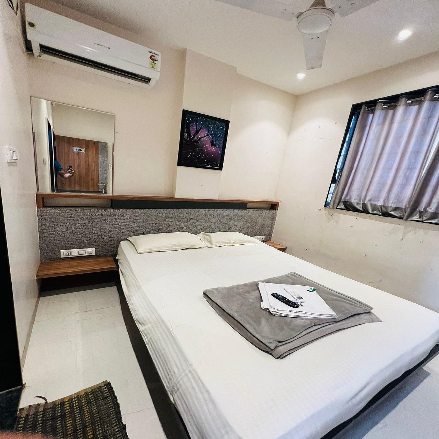 Hotel Pragati Inn Ahmednagar Zewnętrze zdjęcie